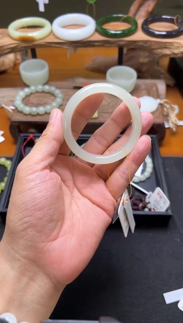 未镶嵌手镯和田玉青海青白 53+圈9014180