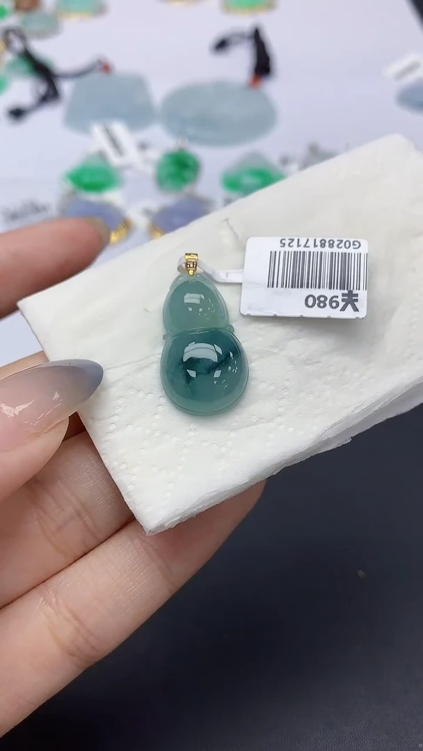 翡翠18K金镶嵌颈饰天然缅甸a货翡翠