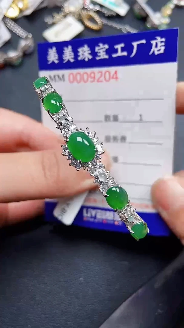 颈饰银S925镶嵌翡翠9204