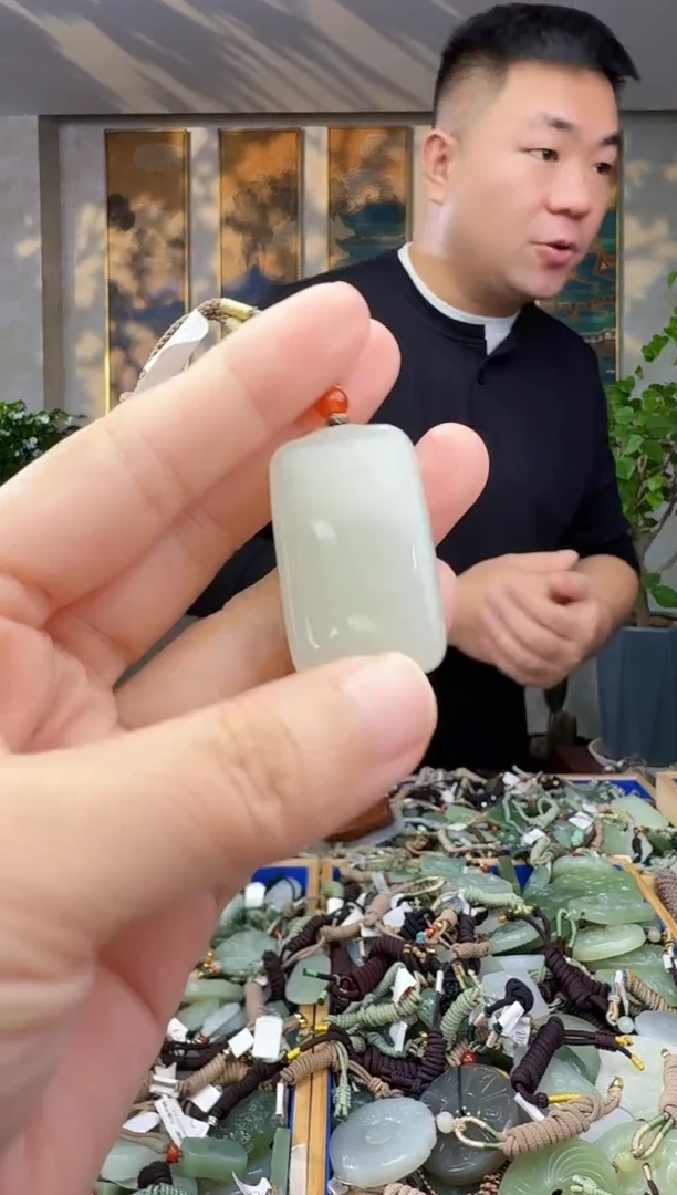 未镶嵌和田玉挂件拍一发一