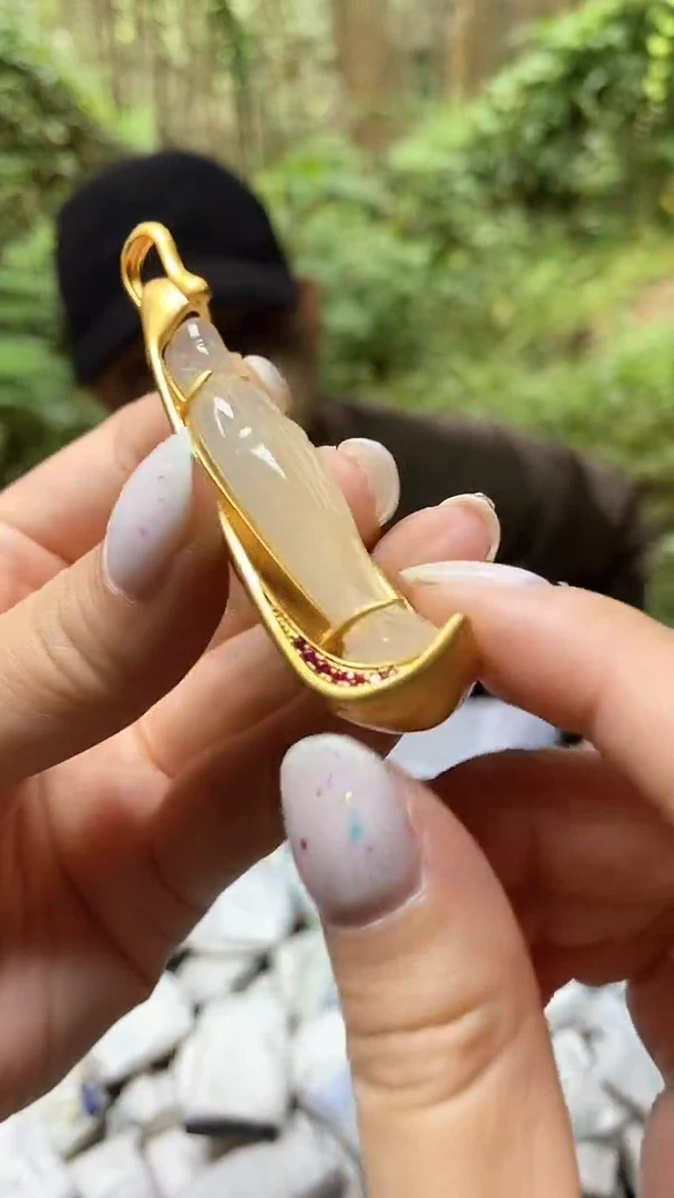 满色吊坠  所见即所得！