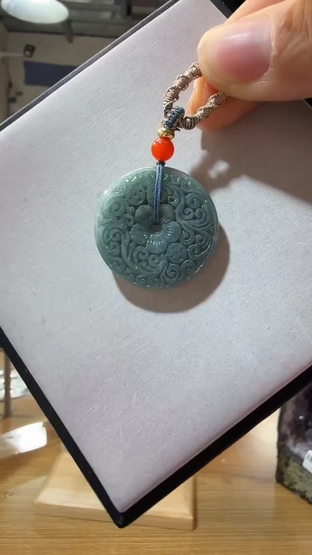 吊坠(赠链)未镶嵌翡翠优0127