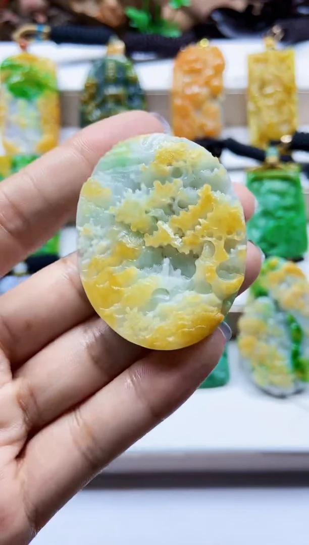 颈饰未镶嵌翡翠翡翠A货