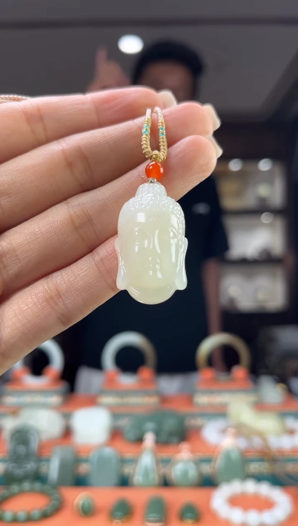 和田玉未镶嵌颈饰佩佩