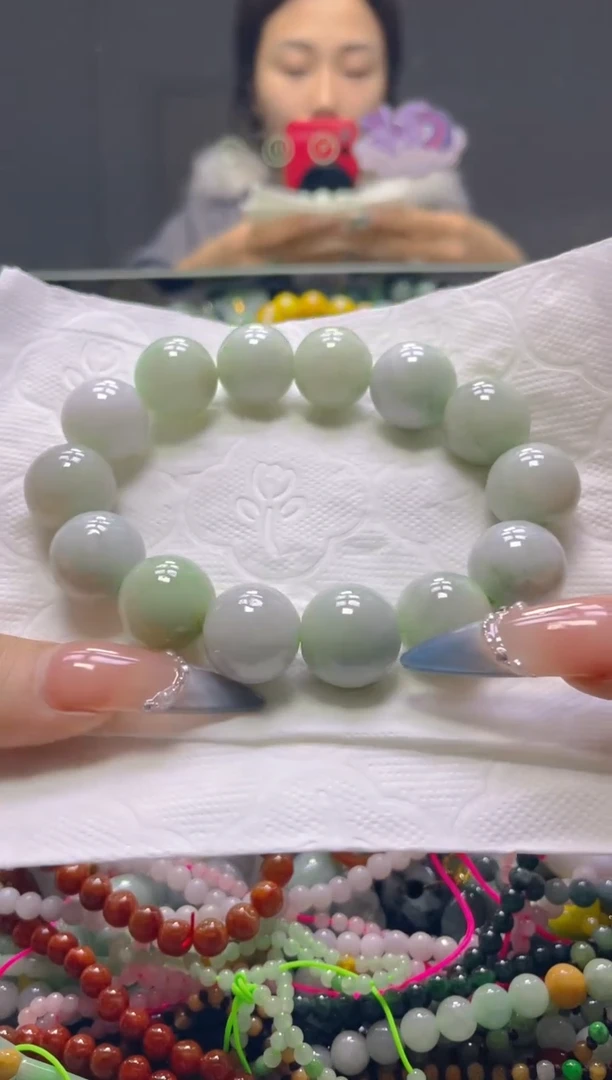 颈饰未镶嵌翡翠16MM/Z/翡翠A货，一件也是批发价