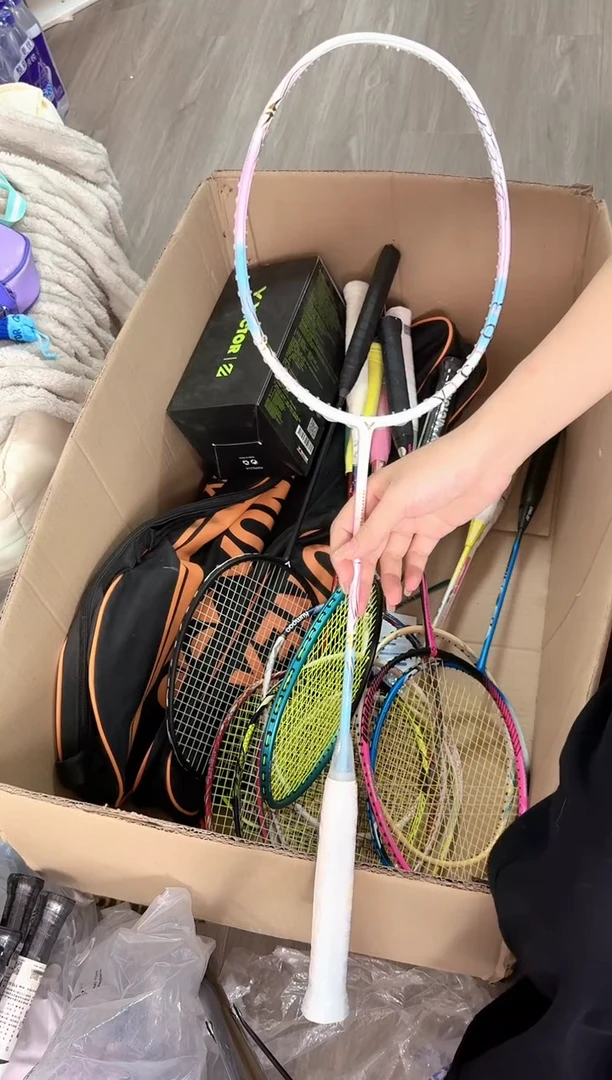 威克多正品微瑕    62  77f