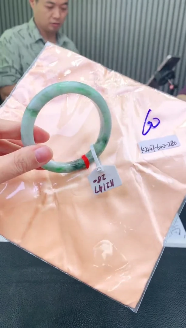 未镶嵌手镯翡翠111