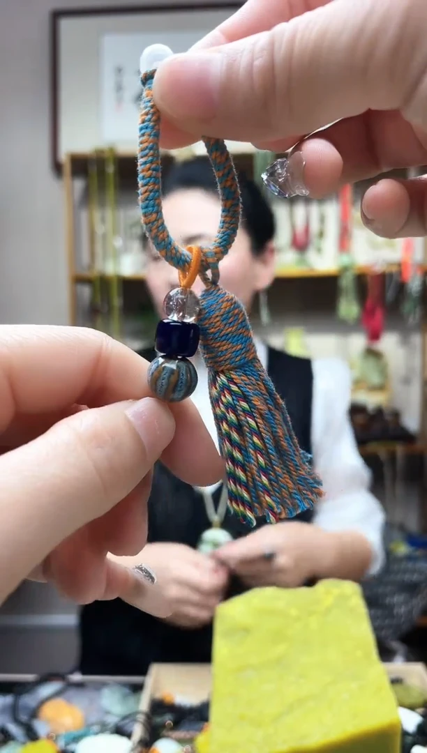 未镶嵌岫玉吊坠·