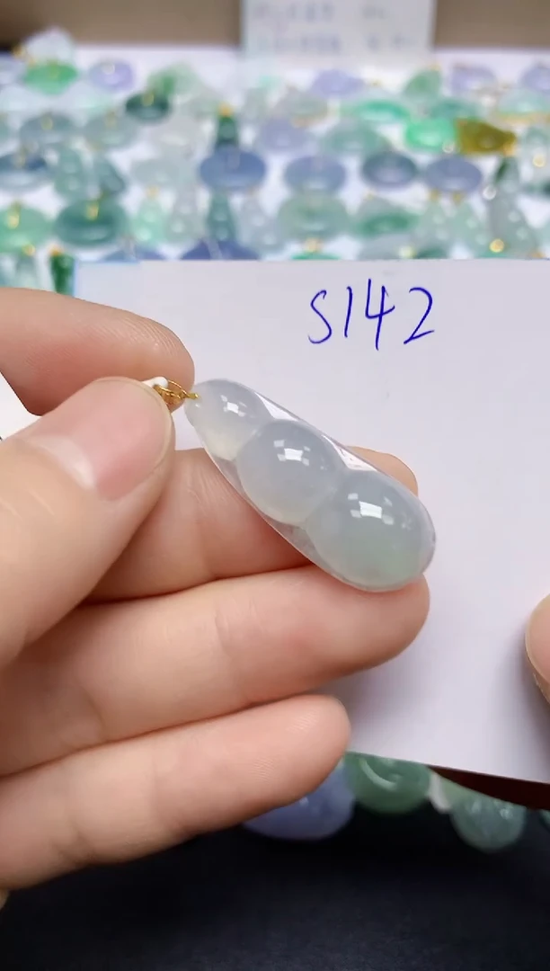 颈饰18K金镶嵌翡翠天然缅甸翡翠A货翡翠百元以上9元证书费自理