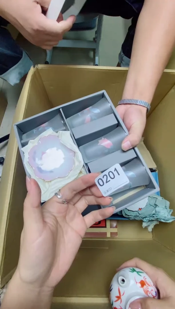 瓷片趁****意O201默认微瑕，谨慎参拍