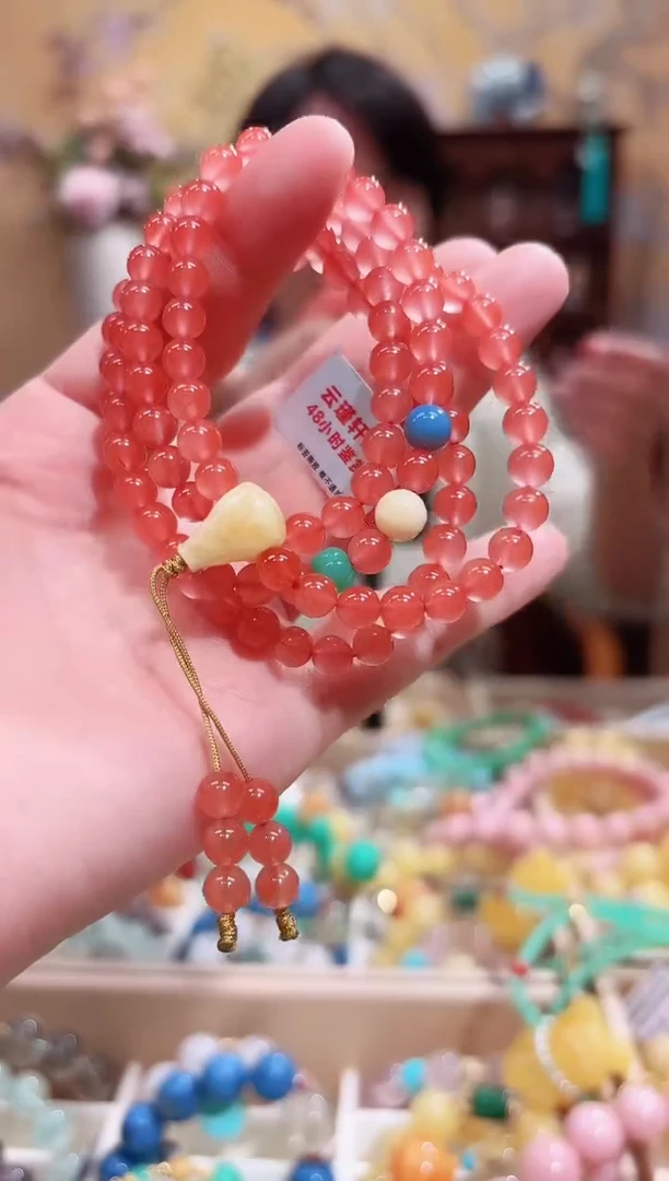 颈饰未镶嵌南红玛瑙保山南红，精品冰种樱桃红4圈