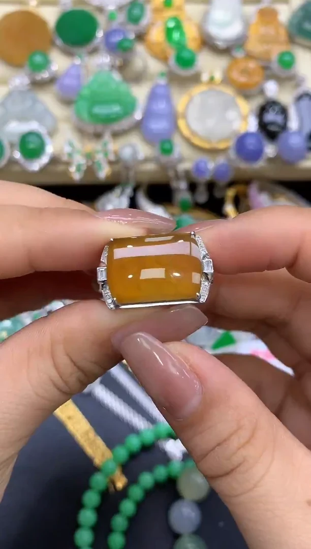 18K金镶嵌戒指翡翠368-中国好珍宝