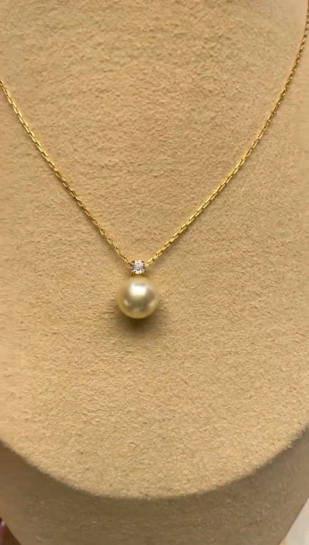 颈饰18K金镶嵌海水珍珠8-9