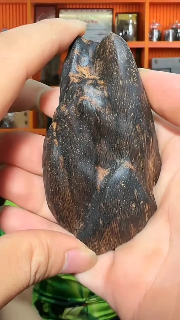 沉香手把件204号多样性发一