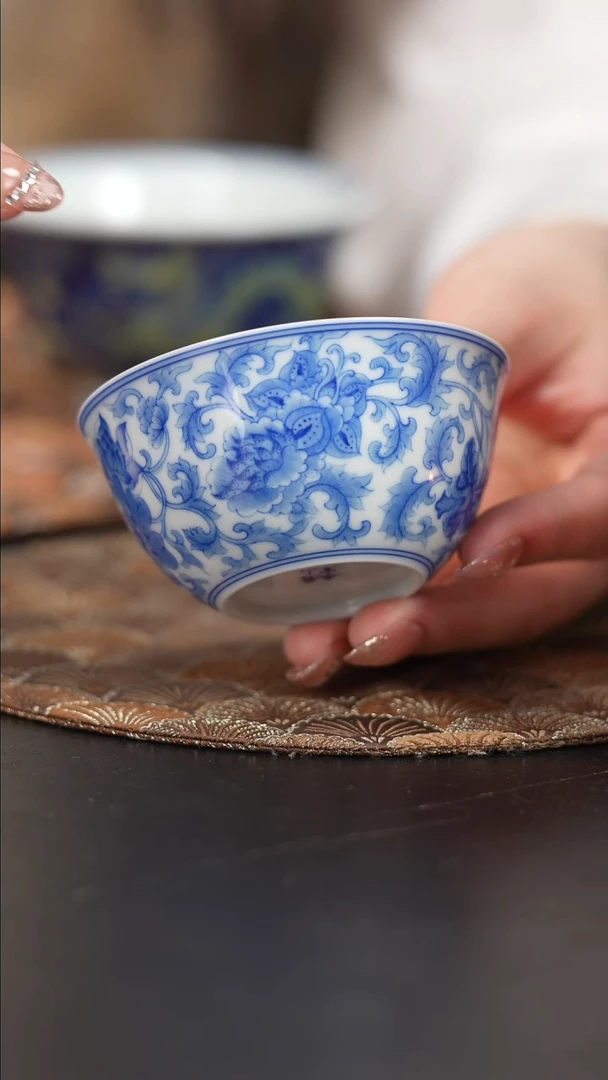 【闪购商品】杯看山柴窑青花西番莲