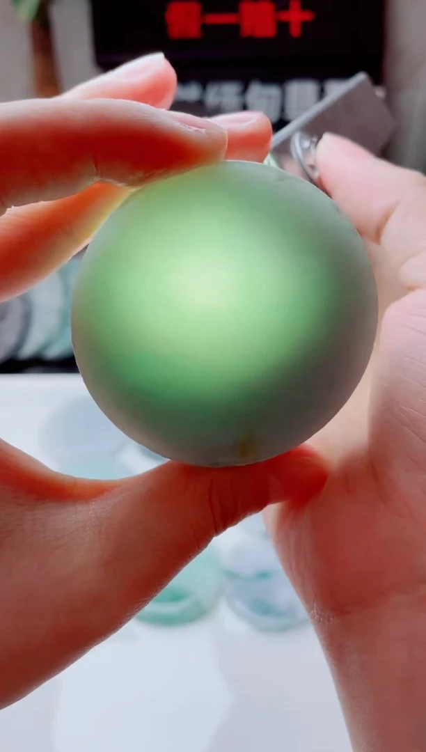 翡翠未镶嵌颈饰875......