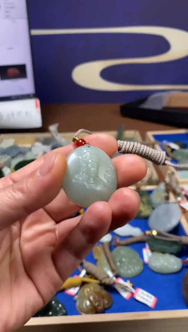 颈饰未镶嵌和田玉1