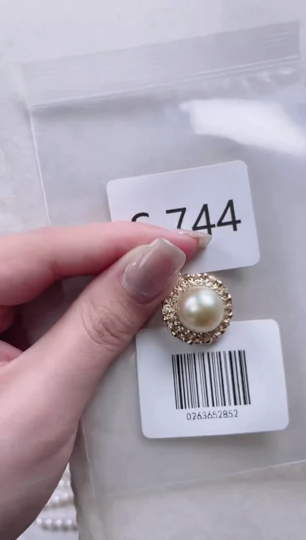 【闪购商品】海水珍珠吊坠银S925镶嵌S744