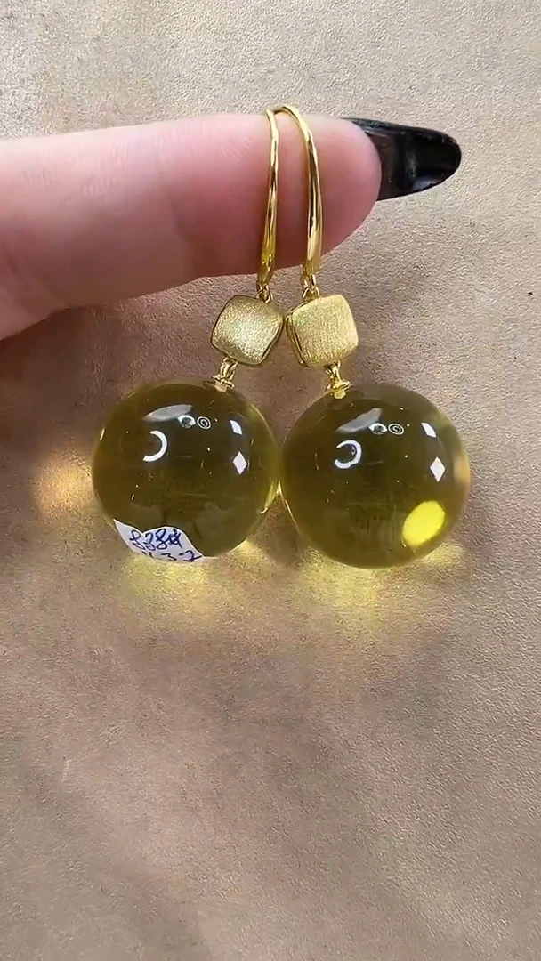 琥珀颈饰未镶嵌耳环