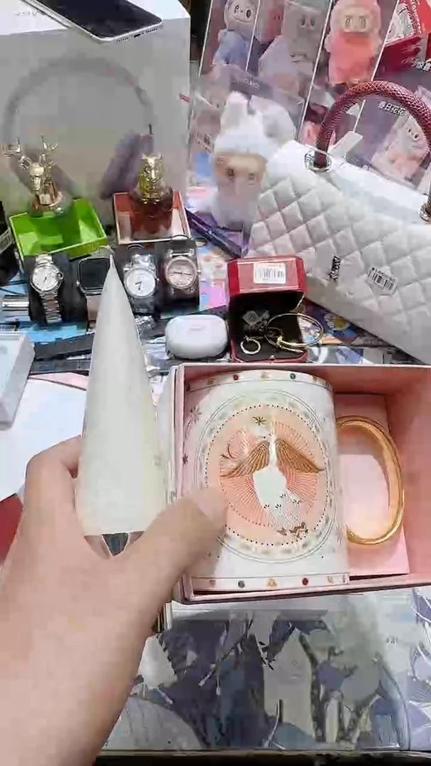 瓷片sk生活的本意就是开心@@1