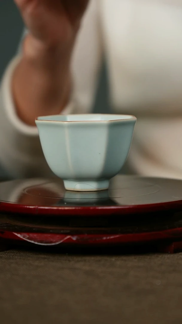 微微瑕 八方杯 无底款