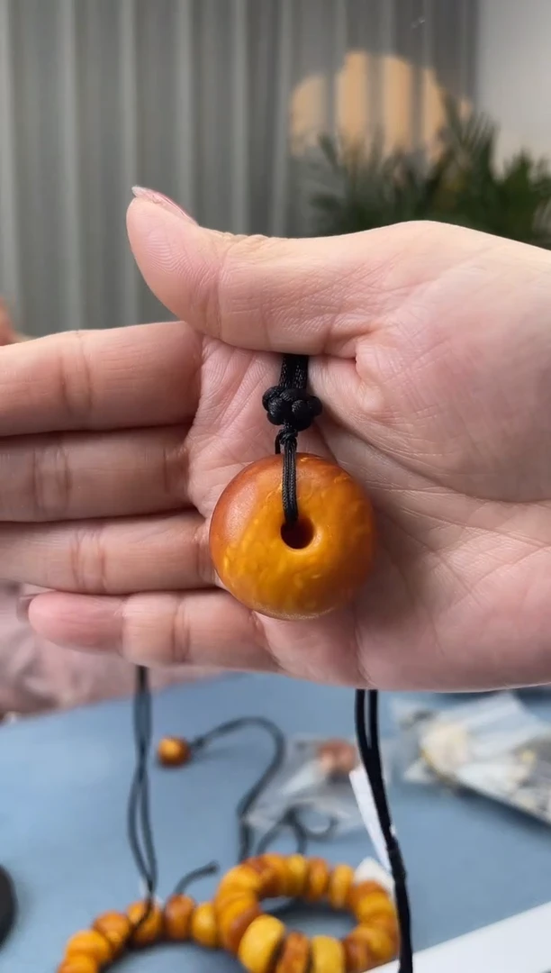 【闪购商品】蜜蜡珠宝奇石未镶嵌假一罚十，发一件010