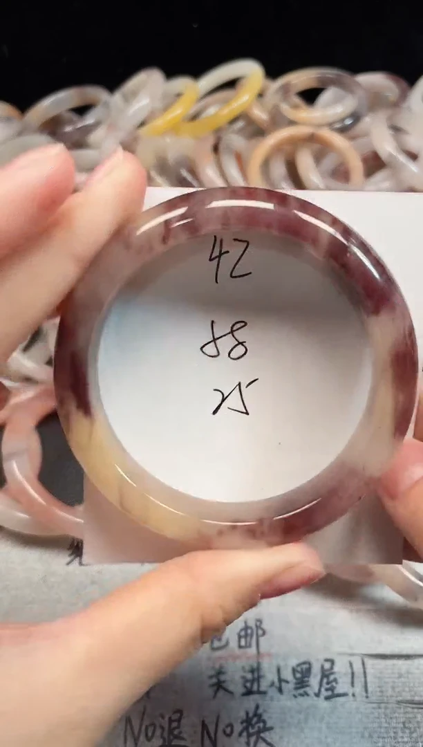 未镶嵌手镯石英质玉42