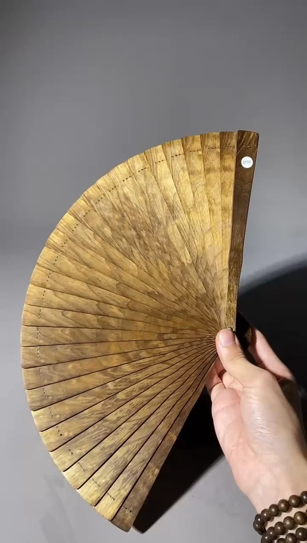 金丝楠?****虫311号21cm小叶桢楠扇子