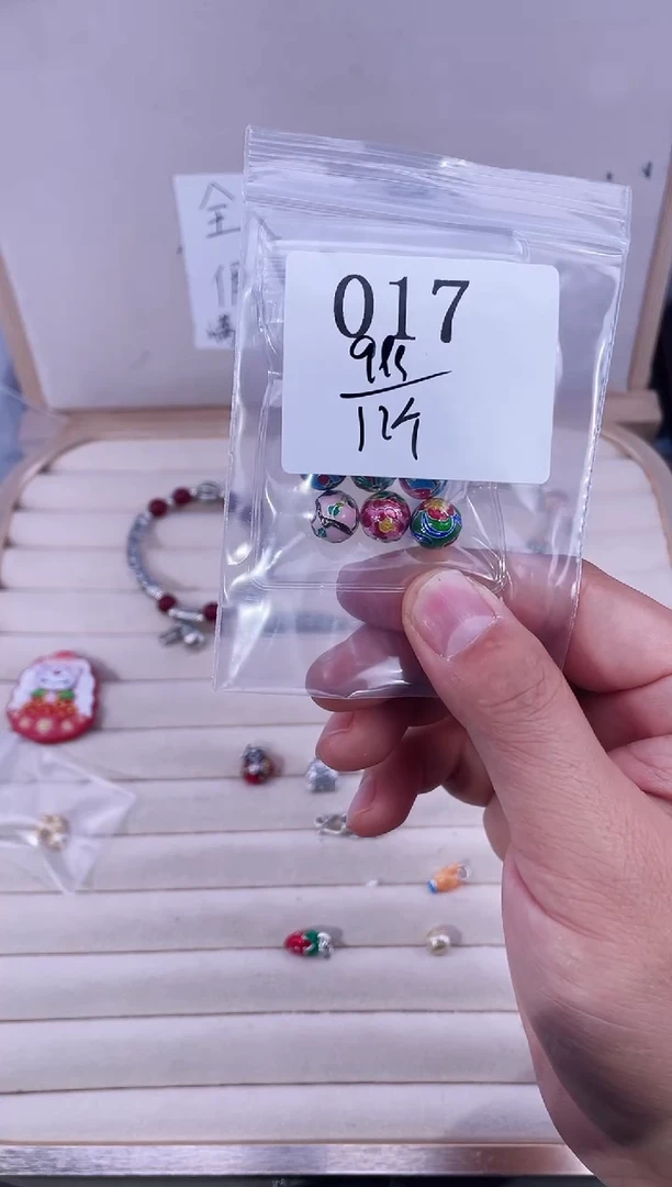 无足银小****妈纯银配件017