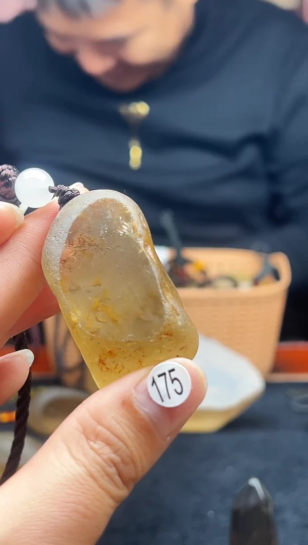 未镶嵌珠宝半成品水晶175