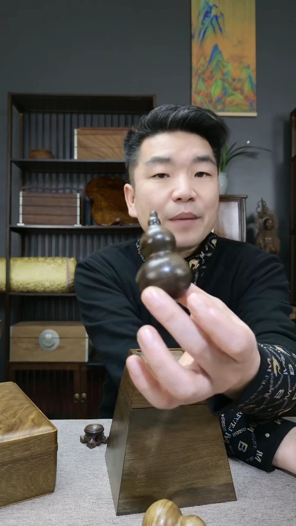 金丝楠大***?金丝楠木水波纹葫芦把件