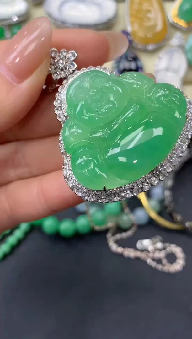 翡翠18K金镶嵌颈饰524-雪姐翡翠天天见