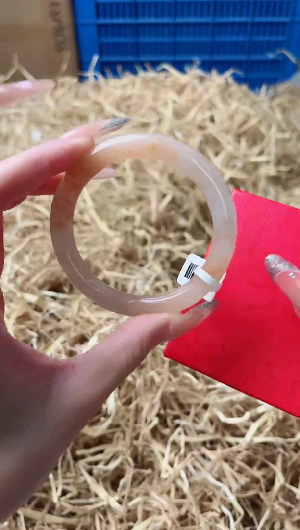 未镶嵌手镯石英质玉T-3688-56