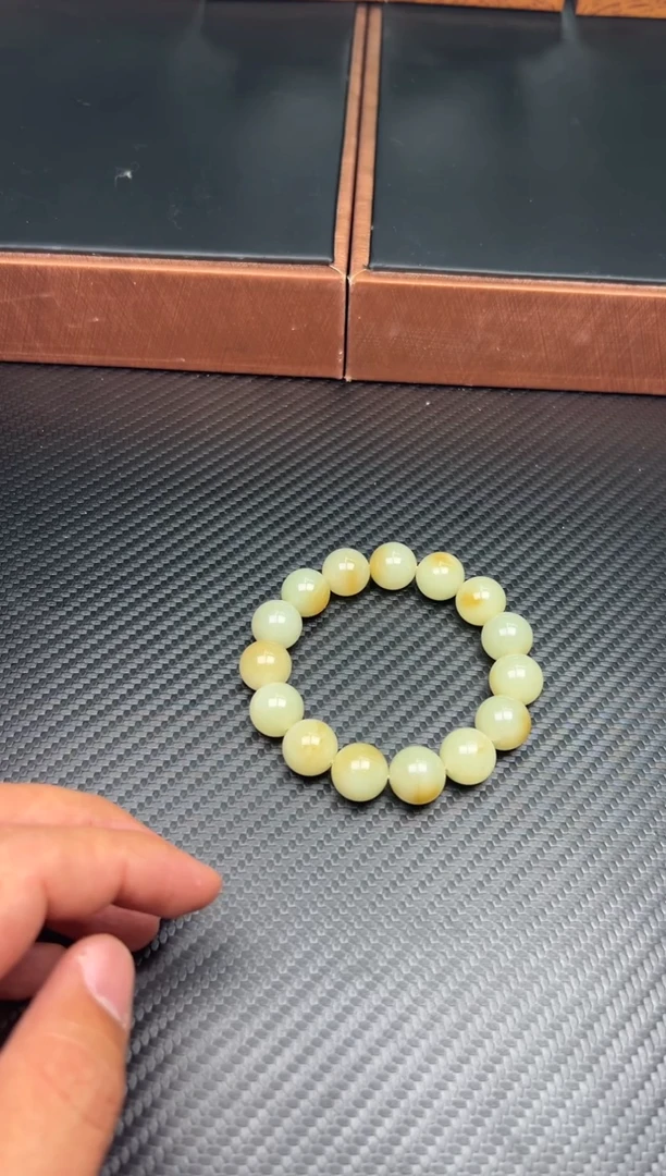 未镶嵌手串和田玉若羌微色差卡14m