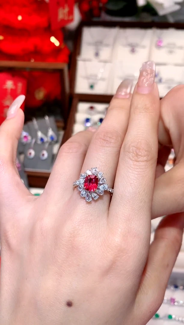 【闪购商品】尖晶石戒指18K金镶嵌1.17ct/天然宝石/七天无理由