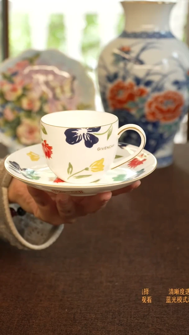 秋田甄选-纪梵希咖啡杯