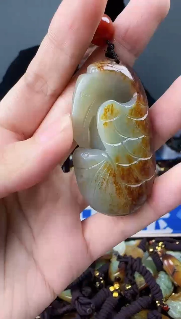 和田玉未镶嵌颈饰1