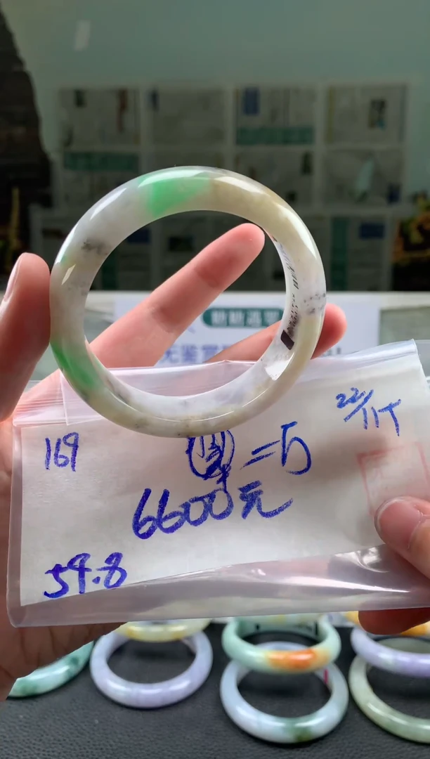 未镶嵌手镯翡翠一***蜜翡翠手镯 下单联系小耳机#169