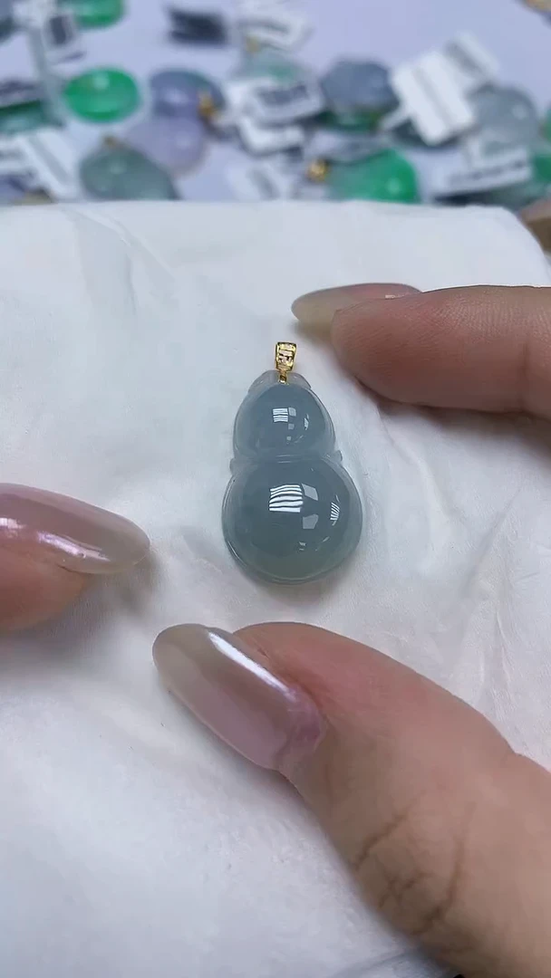 翡翠18K金镶嵌颈饰天然缅甸翡翠A货