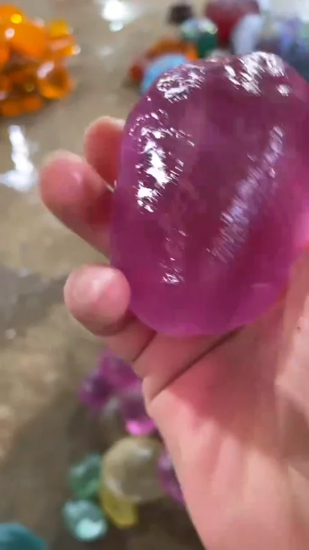 新疆五彩石原石摆件