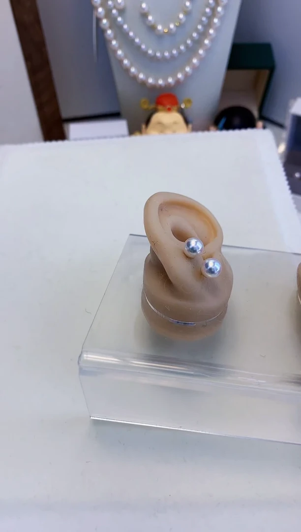 18K金镶嵌海水珍珠饰品6-7素钉定制