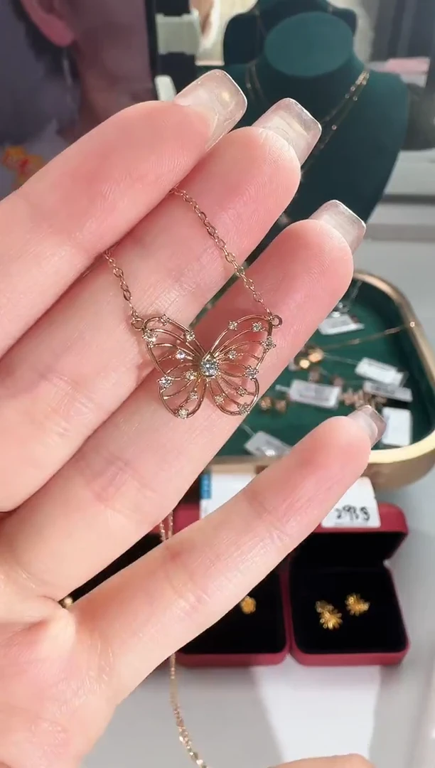 颈饰18K金镶嵌钻石织梦蝴蝶2.84g