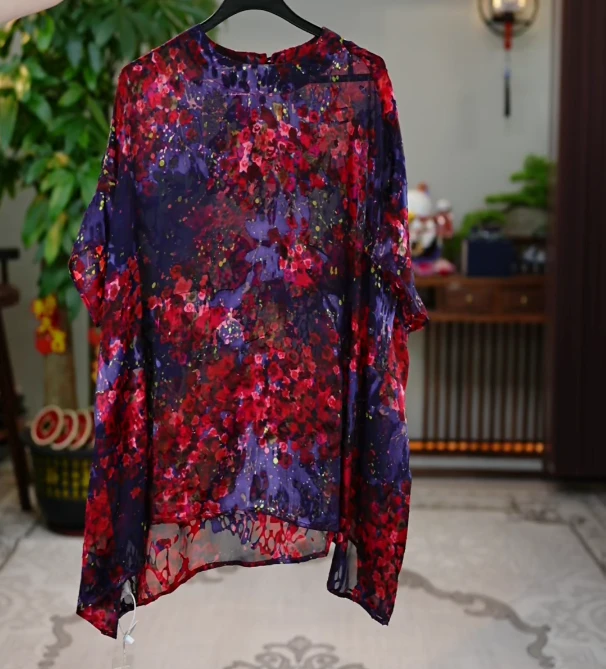 【金禧禧】红蔷薇剪花上衣J24177-4