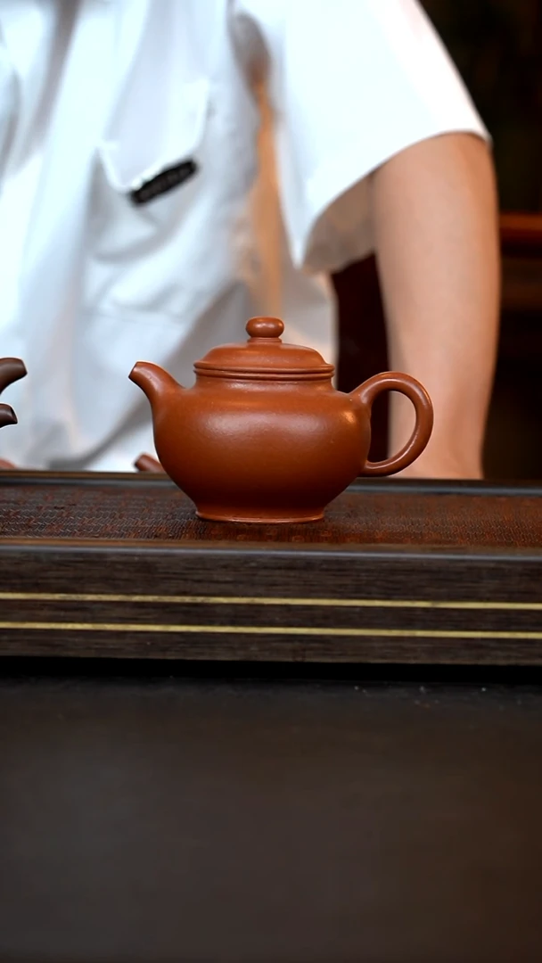 茶壶紫砂掇只 红降坡 220cc