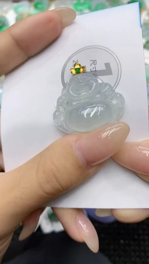颈饰18K金镶嵌翡翠111111111111