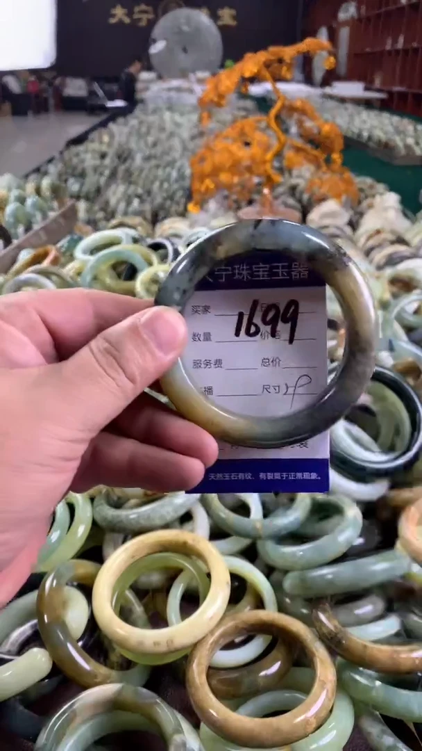 未镶嵌蛇纹石玉手镯1699