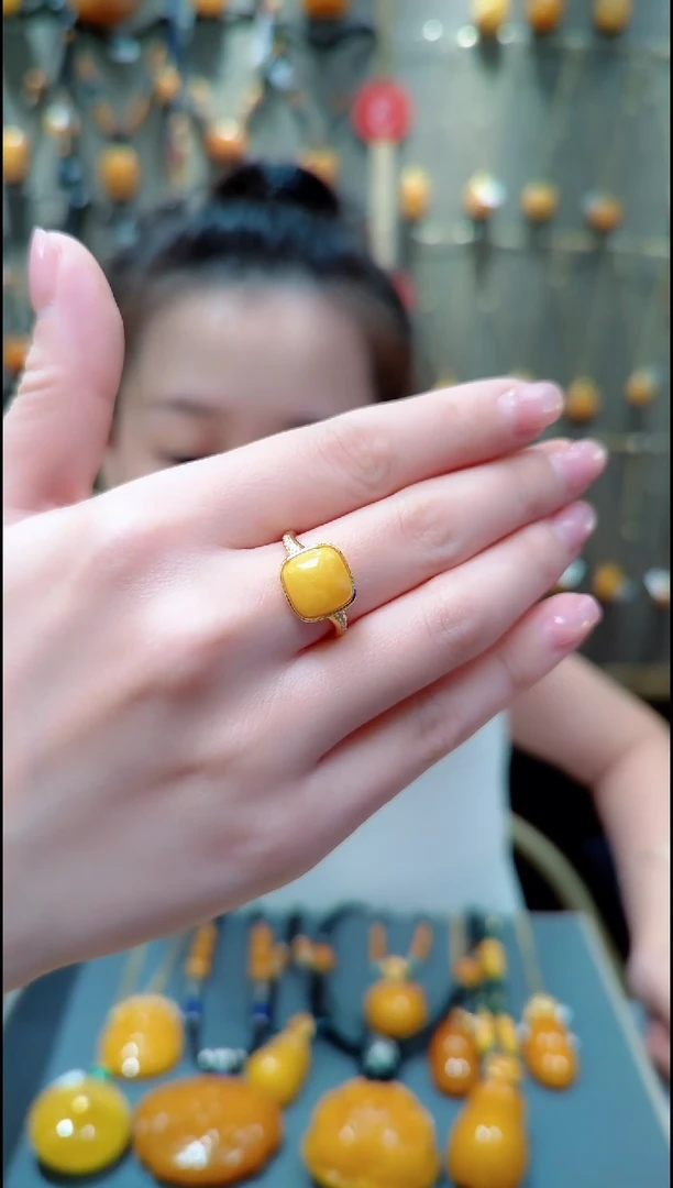 银S925镀金镶嵌蜜蜡珠宝奇石﹣C191蜜蜡戒指