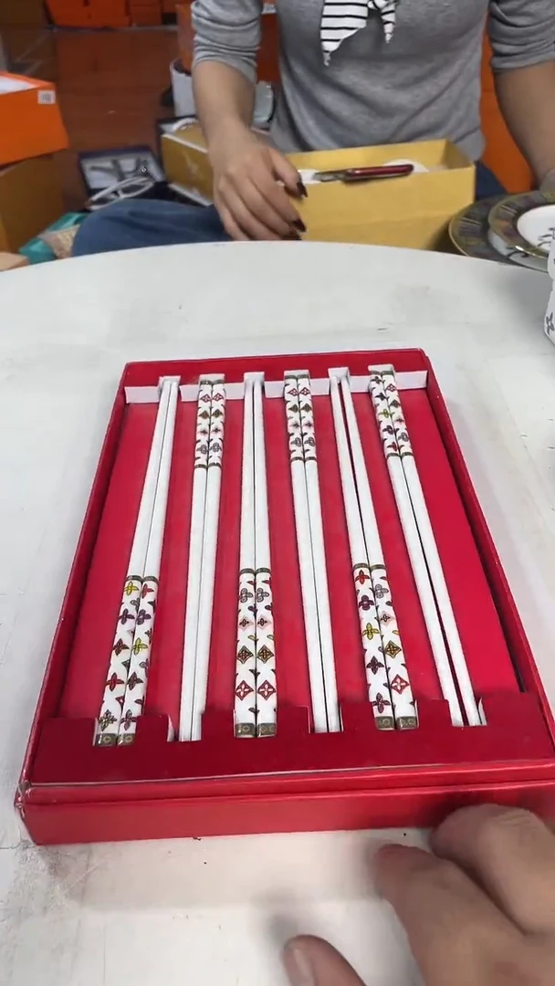 杯鸿辉家品牌瓷器，京东包邮！