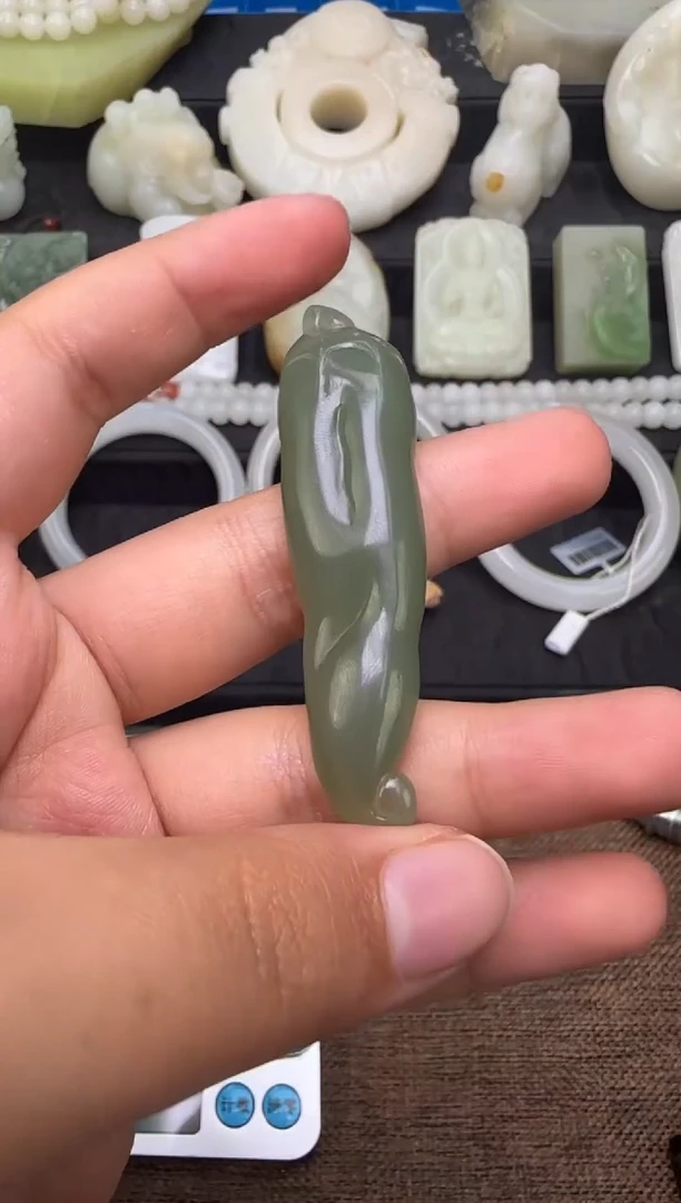 吊坠(不含链)未镶嵌和田玉吊坠