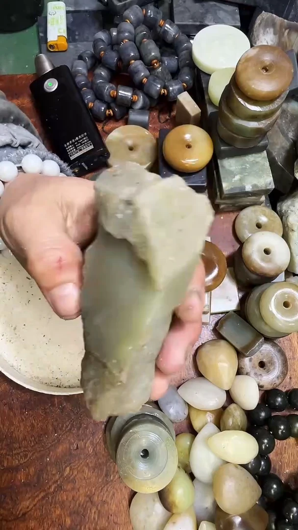 未镶嵌和田玉珠宝半成品1